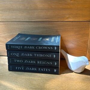Three Dark Crowns Bundle | Kendare Blake